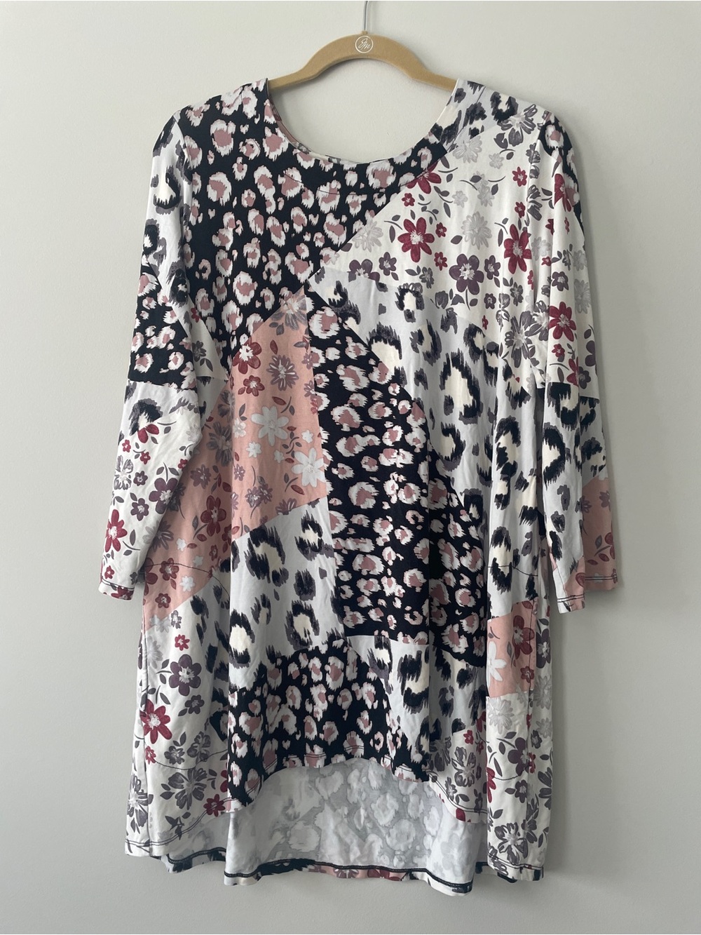 LOGO Women’s Floral Patchwork Tunic Top in Blush, Black & White with Pockets